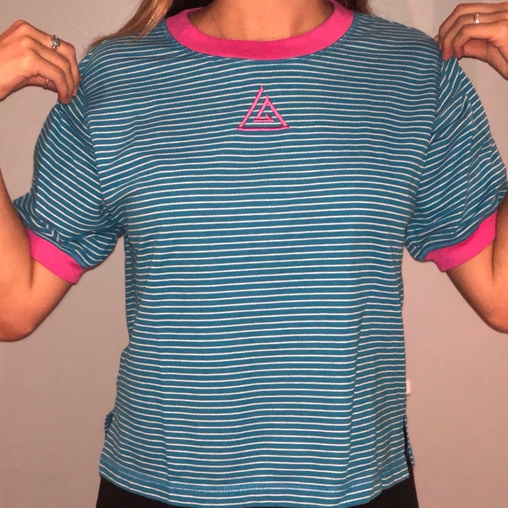 Retro blue striped t-shirt